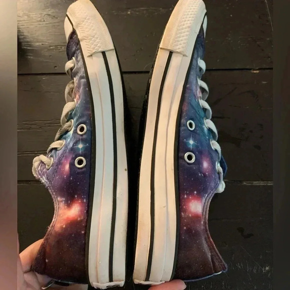 SOLD. Galaxy converse All-Star - Picture 5 of 6